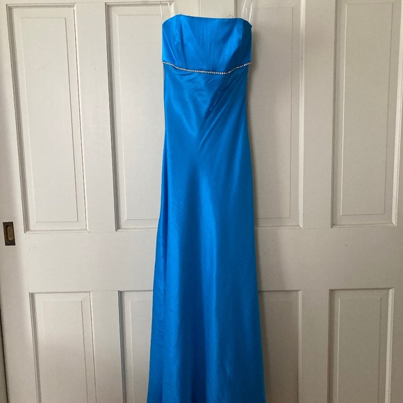 Faviana Rhinestone Evening Gown & Wrap SZ 3/4 - Picture 6 of 16